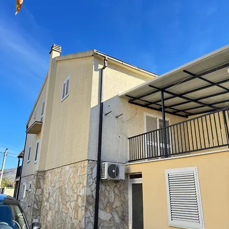 Aura Apartament *