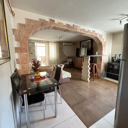 Aura Apartament
